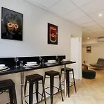 Beautiful apartment 4P/1BR Champs Elysées